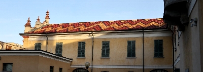 州立音楽学校の飾り屋根